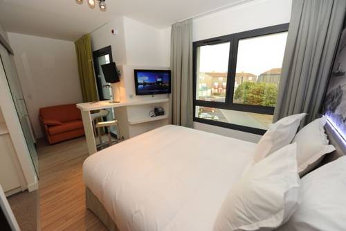 Quality Hotel LR La Rochelle : Hotel near La Rochelle