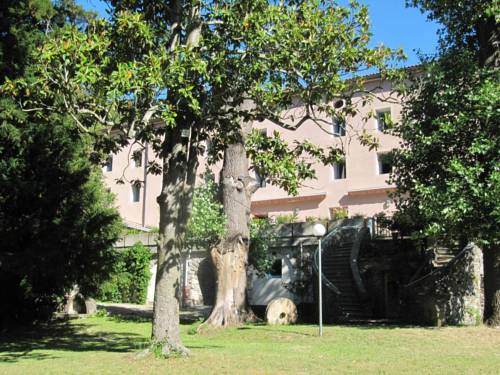 Le Mas De Cluny : Hotel near Saint-Laurent-le-Minier
