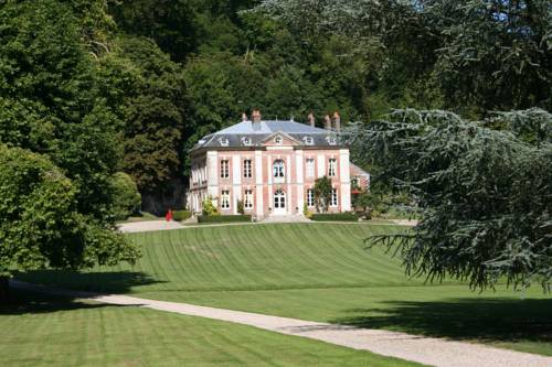 Château de la Vespière : Bed and Breakfast near La Ferté-Frênel