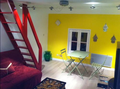 D-House Appart St Marc : Apartment near Notre-Dame-de-Bondeville