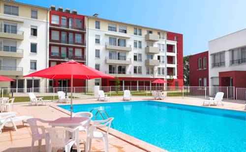 Park & Suites Elégance Cornebarrieu : Guest accommodation near Bellegarde-Sainte-Marie