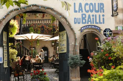 Hôtel-Résidence La Cour du Bailli : Hotel near Guémar