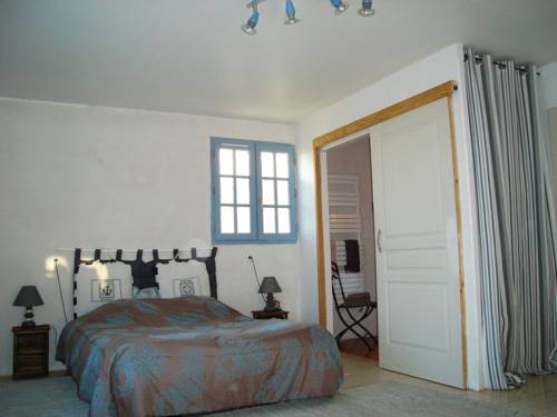 Le Fief des Plantes : Bed and Breakfast near Rouffignac