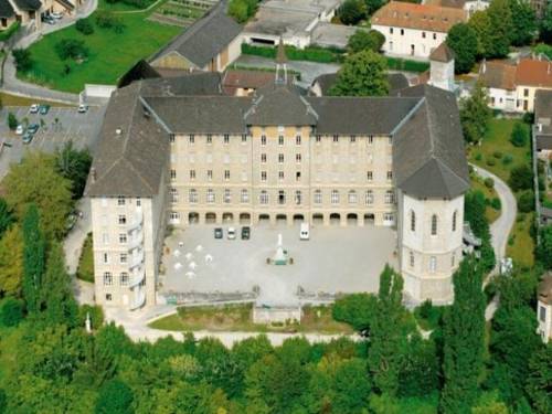Maison Saint Anthelme : Hotel near Groslée