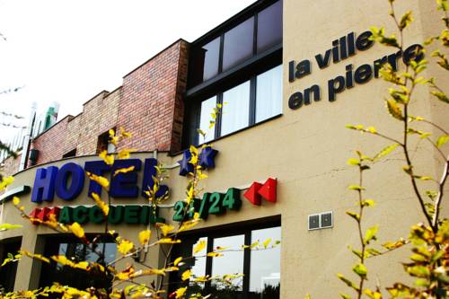 Citotel La Ville En Pierre : Hotel near Chartres-de-Bretagne