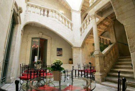 Hôtel Marquis de la Baume : Hotel near Gard
