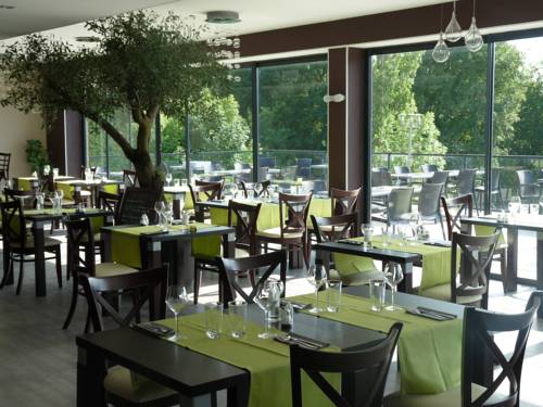 Le Cadusia : Hotel near Courtaoult