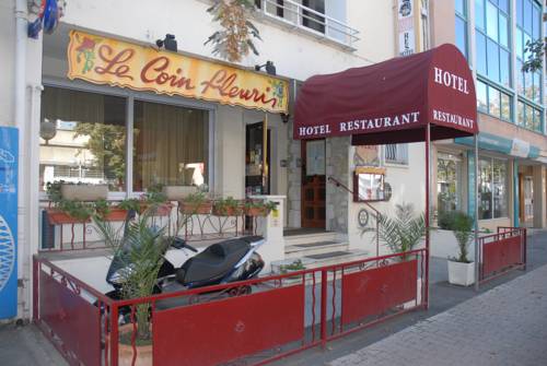 Le Coin Fleuri : Hotel near La Robine-sur-Galabre