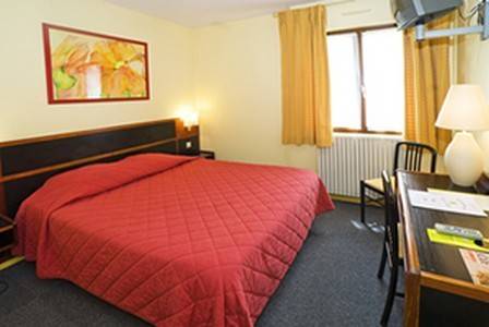 Logis Le Ribotel : Hotel near Châtillon-sur-Chalaronne