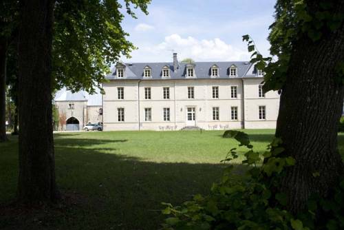 Château De Lazenay - Résidence Hôtelière : Hotel near Vignoux-sous-les-Aix