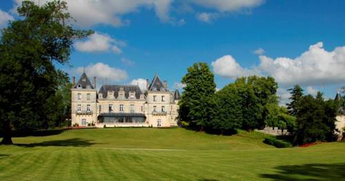 Château De Mirambeau : Hotel near Rouffignac