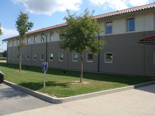 ibis budget Bourg en Bresse : Hotel near Thoirette