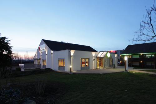 Campanile Besançon Ecole Valentin : Hotel near Quenoche