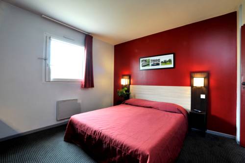 Balladins St Quentin Nord : Hotel near Contescourt
