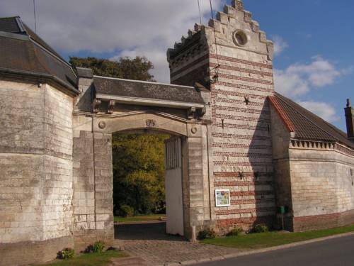 Gite des Tilleuls - Haras du Chateau : Guest accommodation near Haute-Avesnes