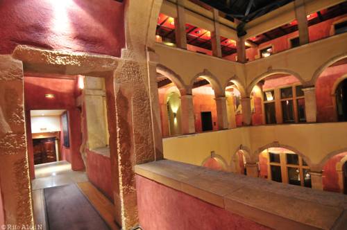 Cour des Loges : Hotel near Lyon