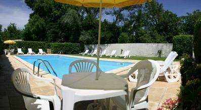 Europ'hotel : Hotel near Église-Neuve-d'Issac
