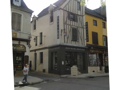 Les Chambres de Jean Marc Brocard : Bed and Breakfast near Courtaoult