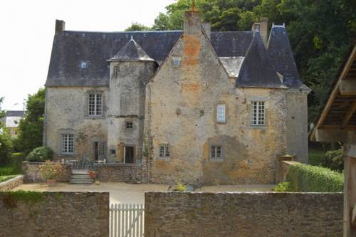 Manoir de Rouessé : Guest accommodation near Saint-Poix