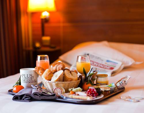 Kyriad Hotel Clermont Ferrand Centre : Hotel near Clermont-Ferrand