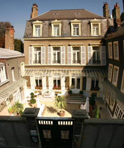Les Terrasses de l'Enclos - Enclos de l'évêché : Hotel near Pas-de-Calais