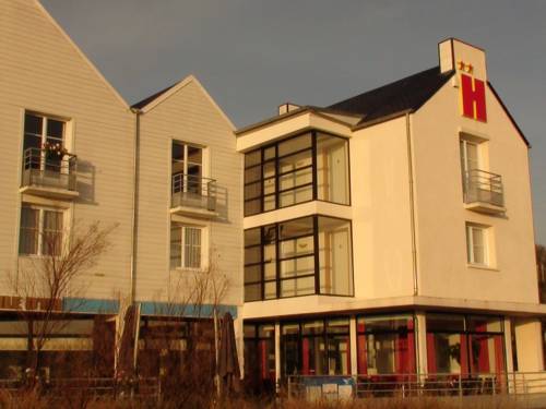 Plaisance Hotel : Hotel near La Roche-Maurice