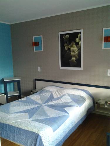 Modern'Hotel : Hotel near Saint-Hilaire-lez-Cambrai