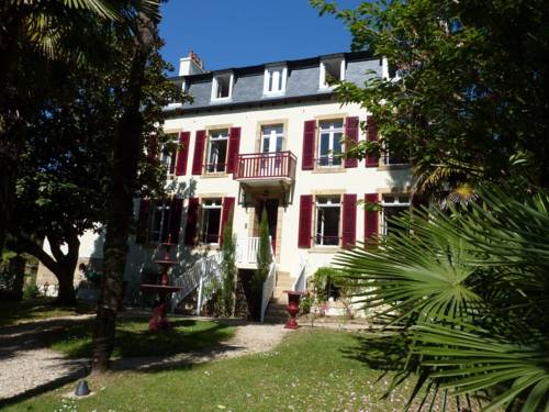 Domaine De Moulin Mer : Guest accommodation near La Roche-Maurice