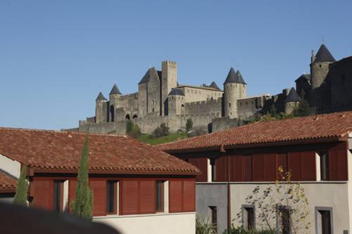 Résidence Adonis La Barbacane : Guest accommodation near Carcassonne