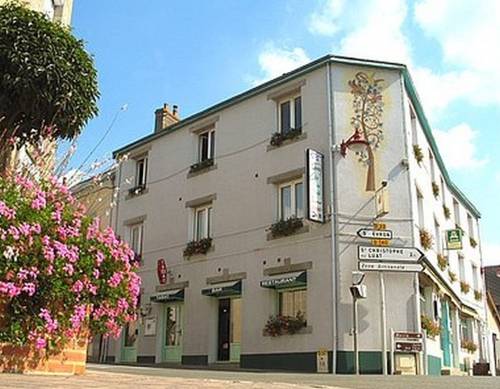 Hotel Restaurant La Croix Verte : Hotel near Voutré