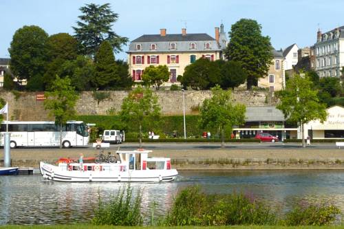 Le Jardin des Arts : Hotel near Mayenne