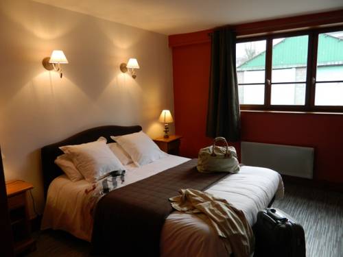 Auberge Du Colombier : Hotel near Ardres