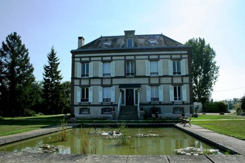 Gingko Hotel : Hotel near Bueil