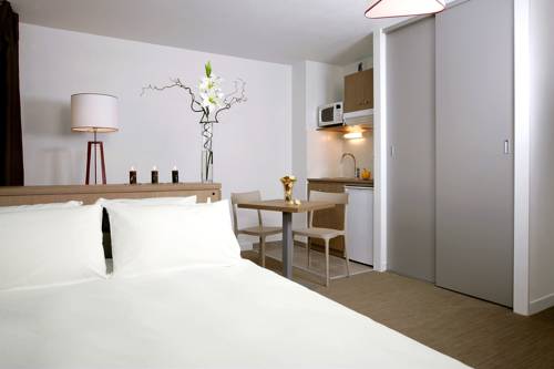 Appart'City Lille - Euralille : Guest accommodation near Roncq
