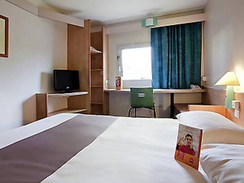 Hotel ibis Vesoul : Hotel near Quenoche