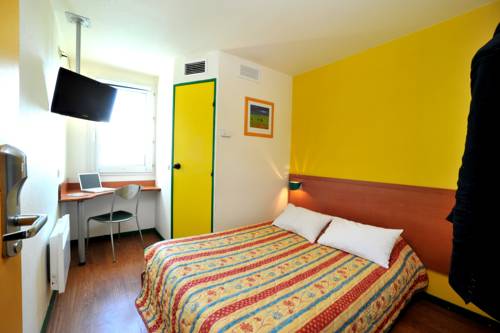 Hôtel Balladins Chalons En Champagne : Hotel near Livry-Louvercy