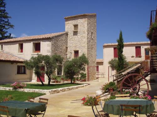 Domaine Mas du Pont : Guest accommodation near Saint-Aunès