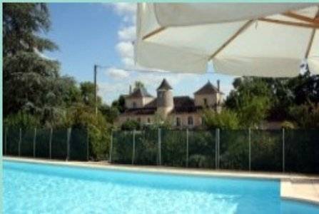 Château la Barge - Chambres d'hôtes : Bed and Breakfast near Saint-Germain-des-Prés