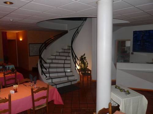 Hôtel Les Vignes Rouges : Hotel near La Canourgue