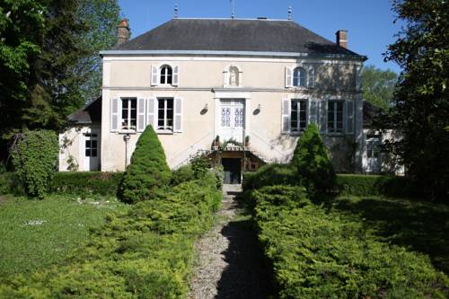 Chambres d'hôtes L'Ecrin du Serein : Bed and Breakfast near Courtaoult