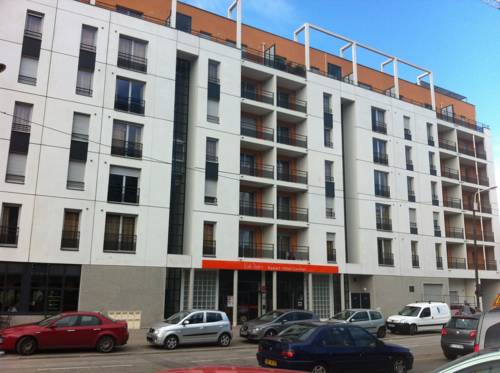 Park & Suites Confort Lyon Vaise : Residence near La Tour-de-Salvagny
