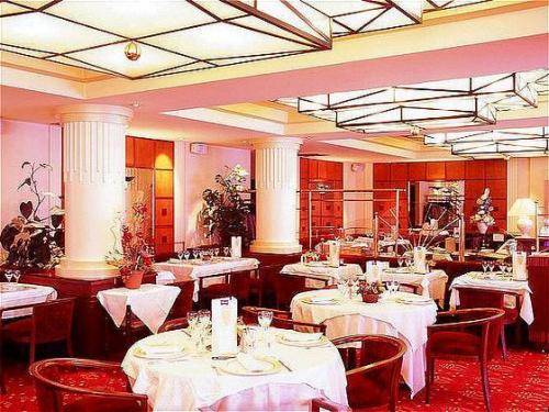 Mercure Lyon L'Isle d'Abeau : Hotel near Vaulx-Milieu