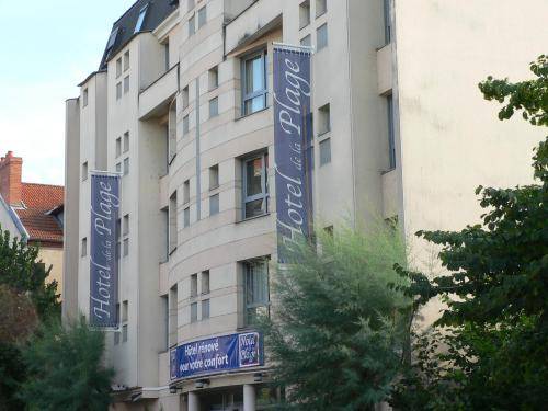 Inter-Hotel De la Plage : Hotel near Le Mayet-d'École