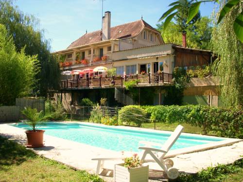 La Bonne Auberge : Bed and Breakfast near Luzech