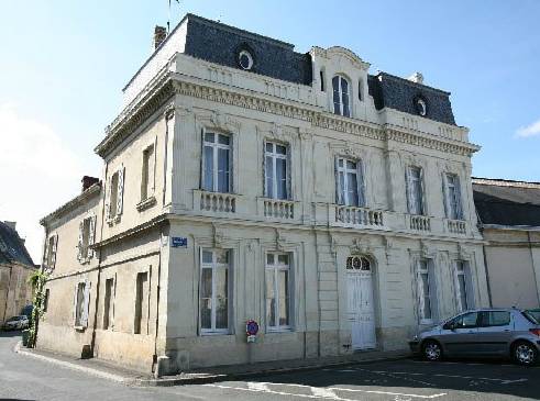 Hotel Particulier des Arènes : Guest accommodation near Trémont