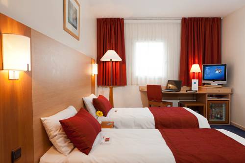 Forest Hill Paris la Villette : Hotel near Saint-Denis