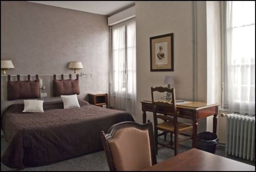 Le Cygne : Hotel near Perriers-en-Beauficel