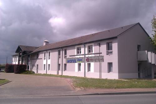 Hotel Inn Design Montargis : Hotel near Bellegarde