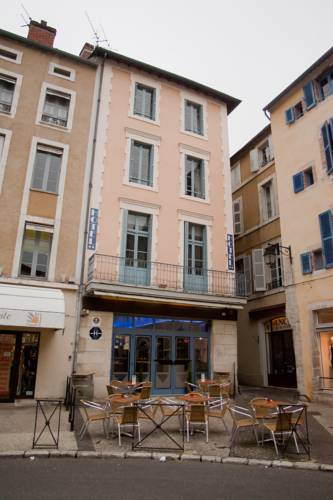 Hôtel Le Coin des Halles : Hotel near Luzech