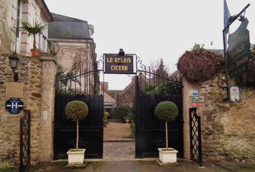 Le Relais Cicero : Hotel near Mézeray